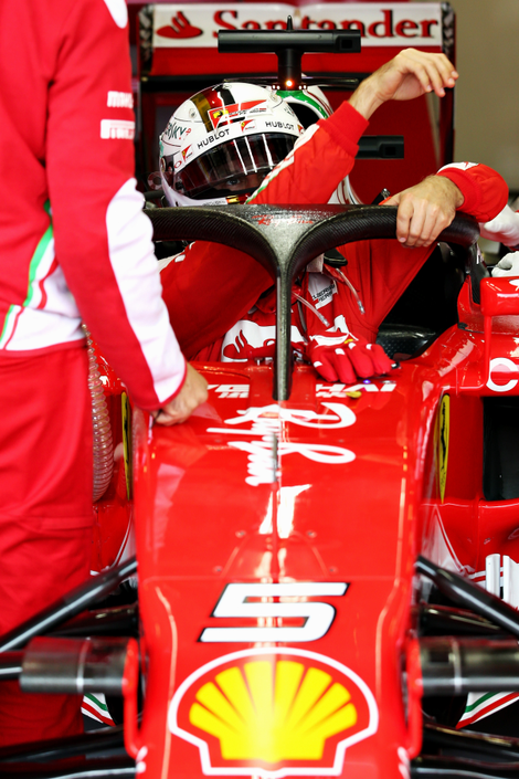 The halo: awkward but purposeful. Photo credit: Getty Images